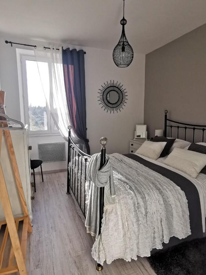 'Quelle Belle Vue' Chambre D'Hote Confolens Buitenkant foto