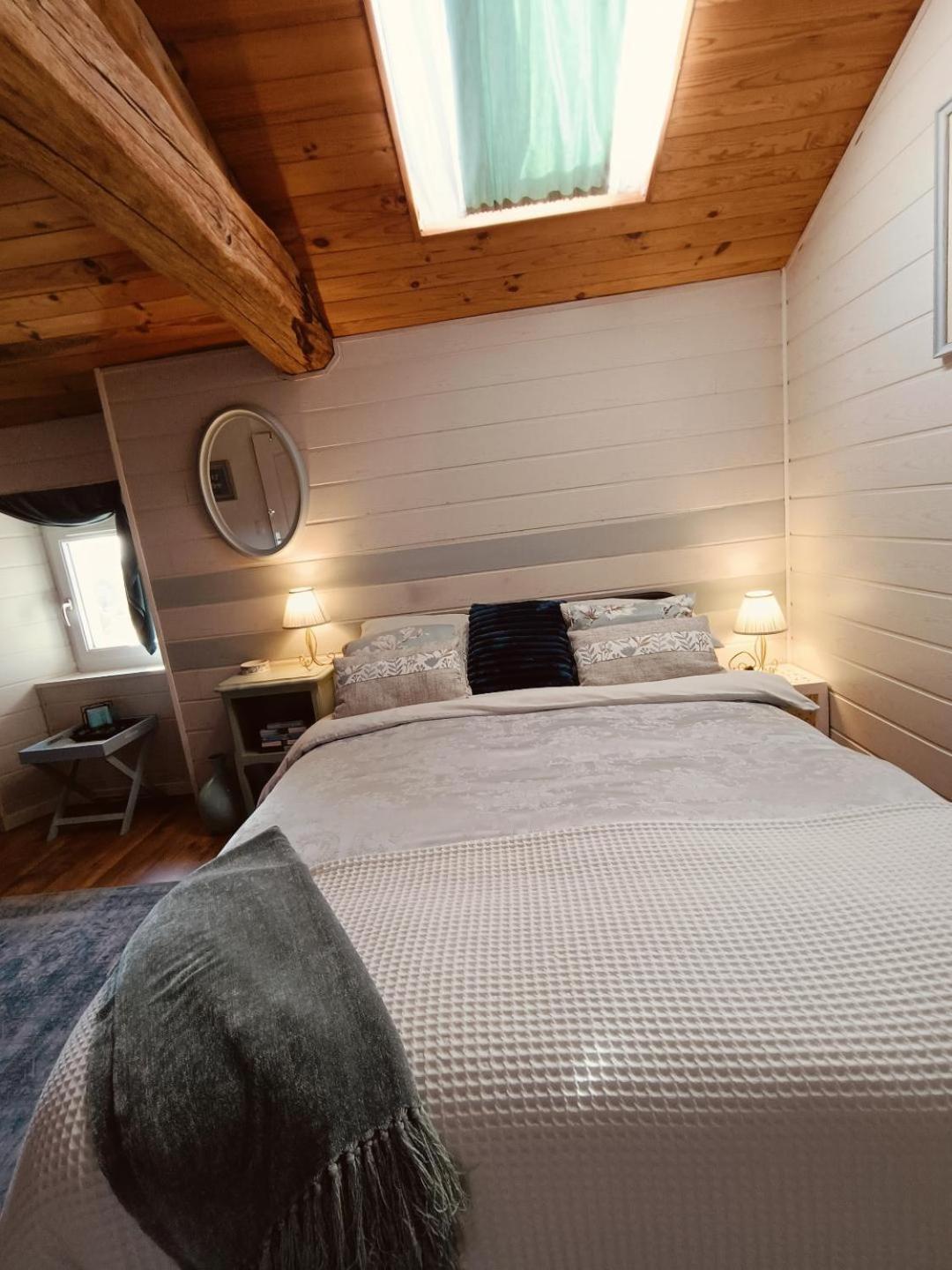'Quelle Belle Vue' Chambre D'Hote Confolens Buitenkant foto